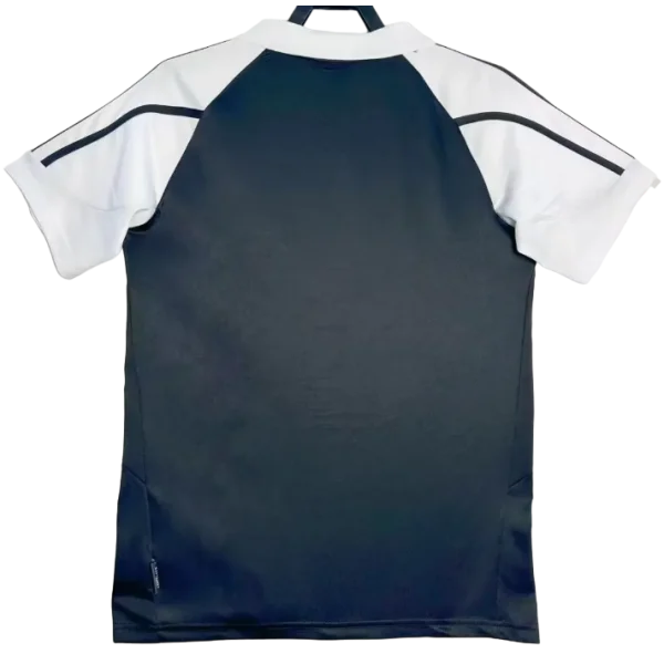 Camiseta Retro del Real Madrid 01/02 - 2ª equipación