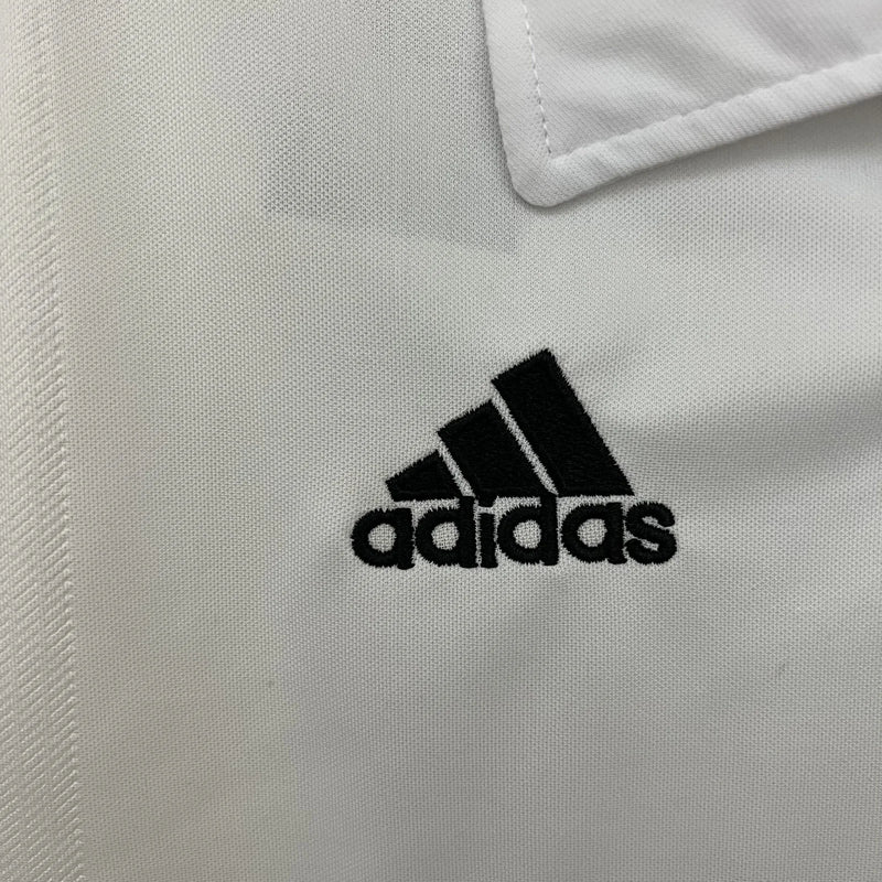 Camiseta Retro del Real Madrid 02/03 - 1ª equipación