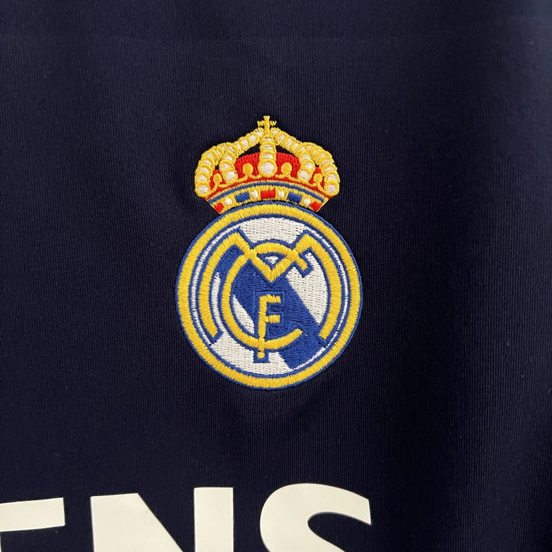 Camiseta Retro del Real Madrid 04/05 - 2ª equipación