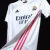 Camiseta Retro del Real Madrid 20/21 - 1ª equipación