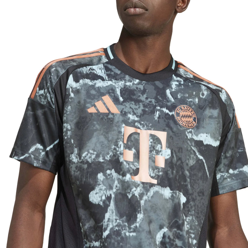 Camiseta de la 2ª equipación del F.C. Bayern Múnich 24/25