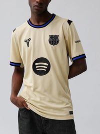 Camiseta de la equipación del Barcelona x Kobe Bryant 25/26
