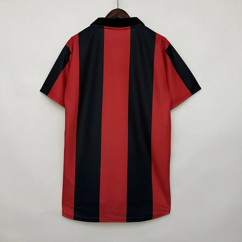 Camiseta Retro del Eintracht Frankfurt 98/00 - Centenario