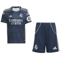 Conjunto de la 2ª equipación del Real Madrid 25/26 - Niños Pequeños y Jóvenes (Camiseta + Pantalón corto)